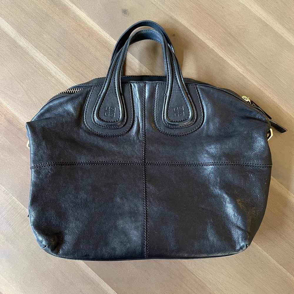 Givenchy Nightingale - Medium 100% Lamb